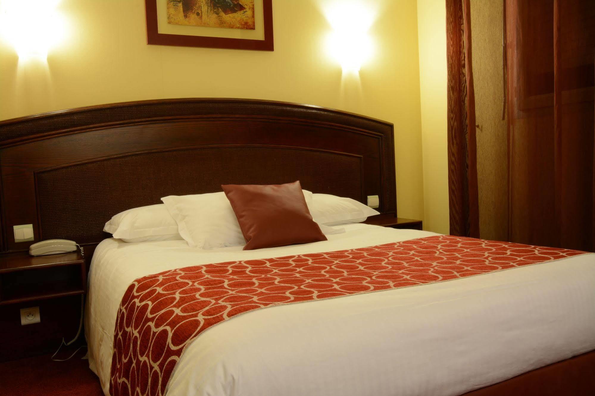 Best Western Hotel Atlantys Zenith Nantes Saint-Herblain Dış mekan fotoğraf